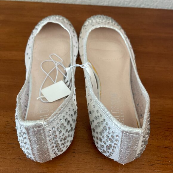 NWT De Blossom Collection Womens Silver Embellished Ballet Flats Size 6.5 - Picture 4 of 10
